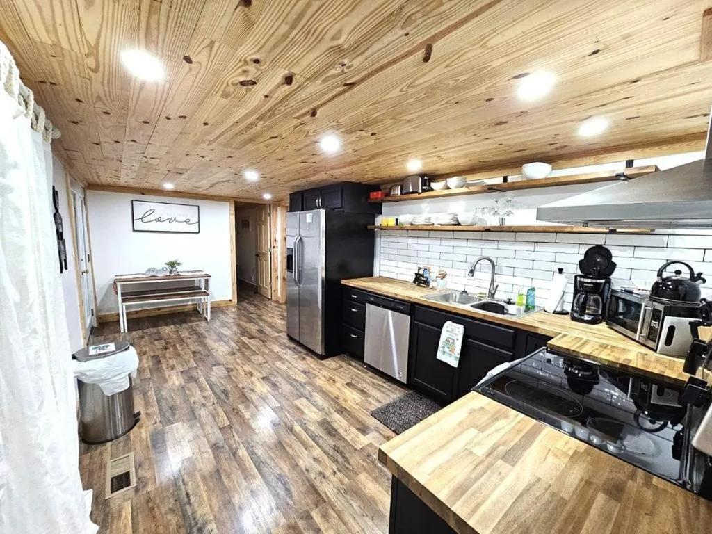 Modern Style, Arcade, Fire Pit, Pet Friendly Villa Pigeon Forge Buitenkant foto