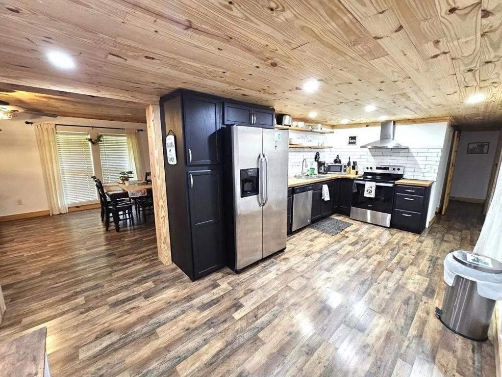 Modern Style, Arcade, Fire Pit, Pet Friendly Villa Pigeon Forge Buitenkant foto